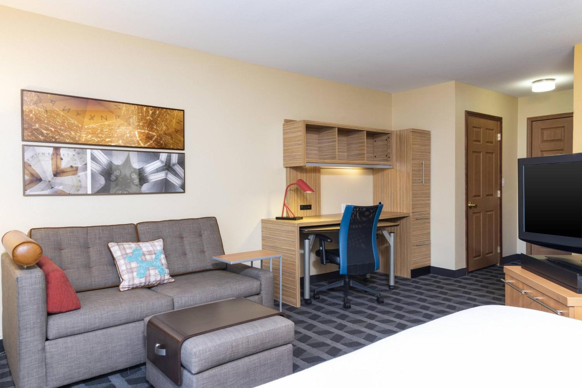 Towneplace Suites By Marriott East Lansing Exterior foto